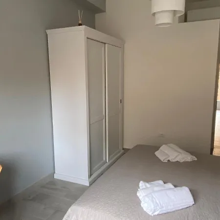 Domus Dotta New * Bolonia